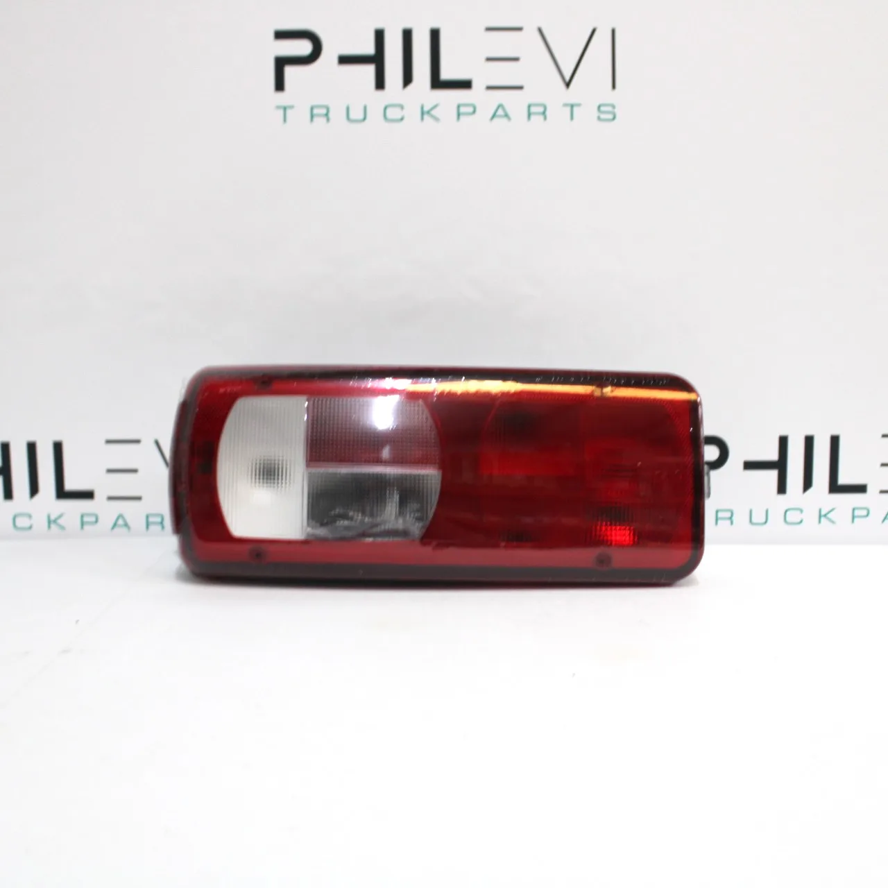 Rear light left DAF 1875580
