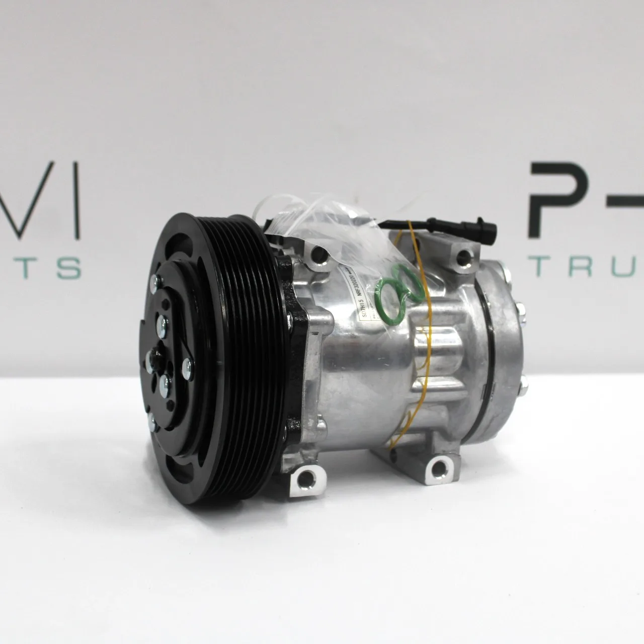 Air conditioning compressor DAF XF106 2046604