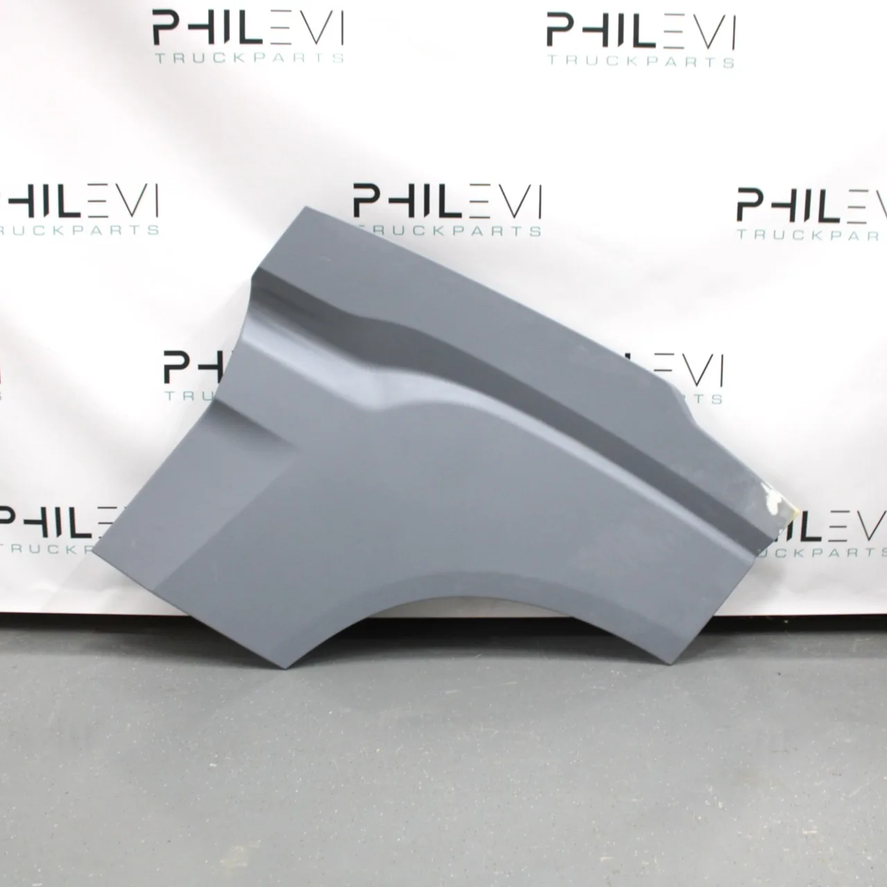 Door extension left Iveco S-Way 5802474201