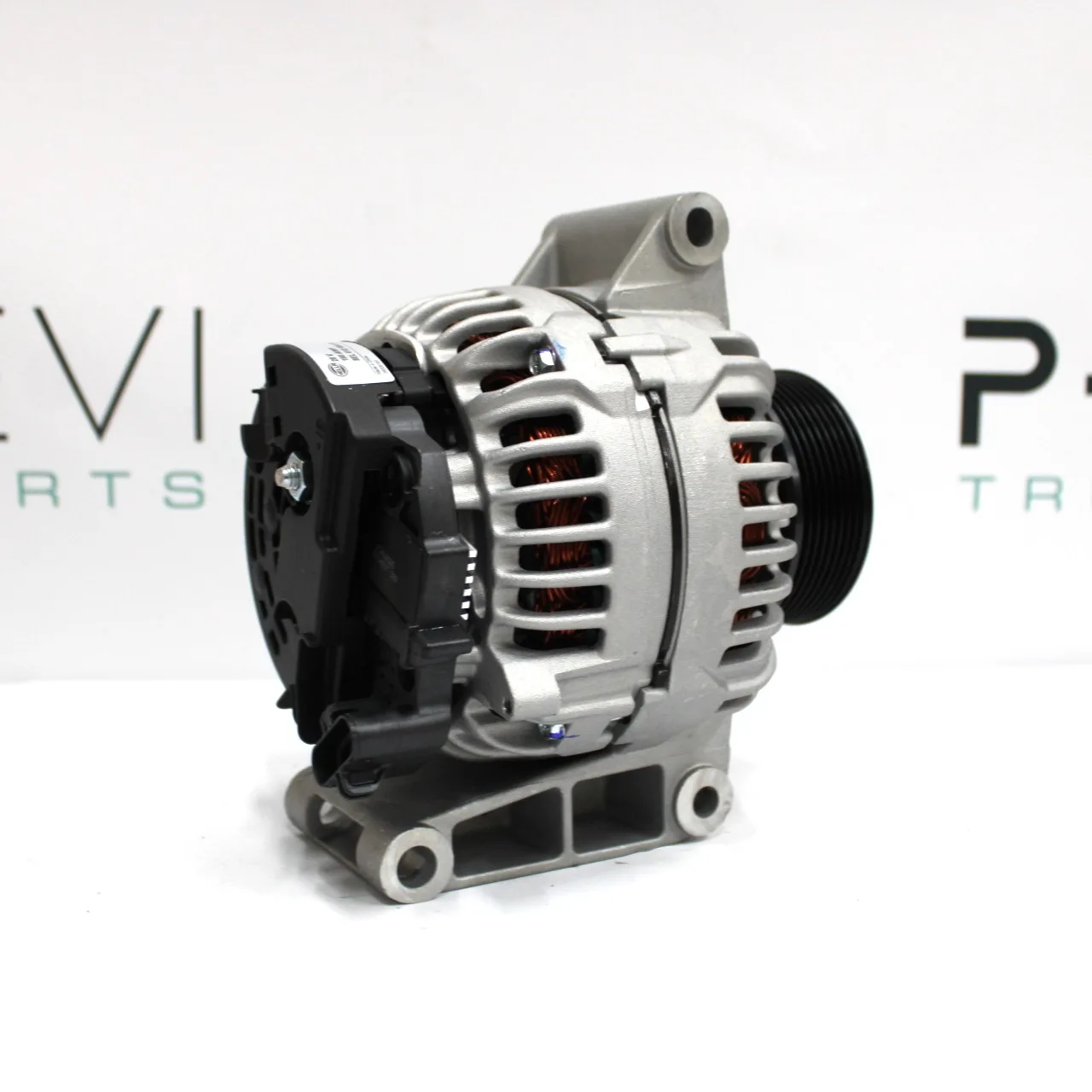 Dynamo Mercedes Actros A 015 154 14 02 - Image 2