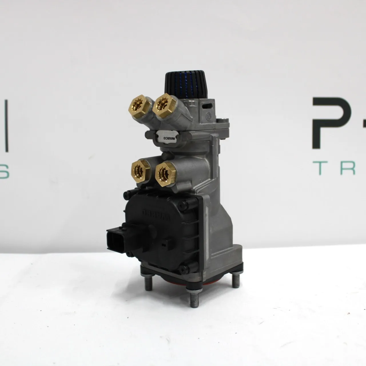Valve de frein à pied DAF XF106 2136030