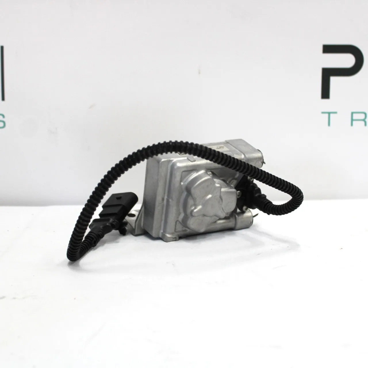 EGR valve Mercedes Actros A 470 150 09 94 - Image 2